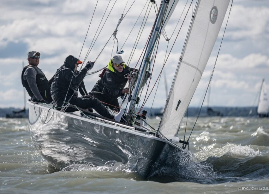 Felfelé emelkedik a 11m OD osztály csillaga