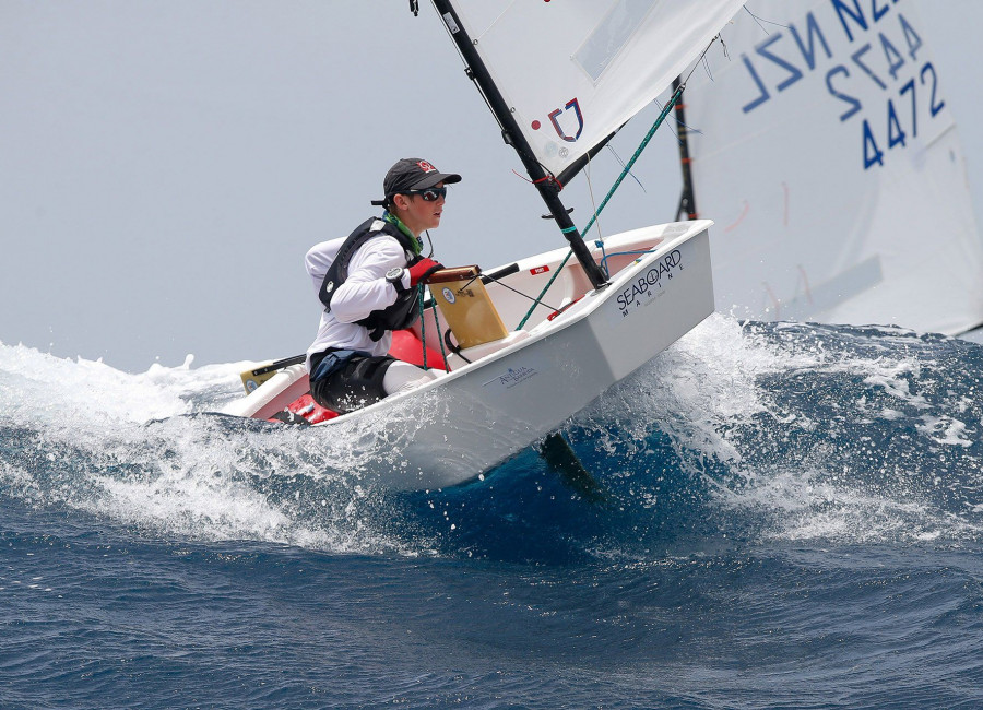 Két futam az Optimist bajnokság első napján, Siklósi Lóránt eddig mindent visz